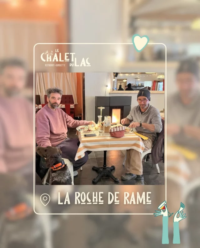 🪩 𝑼𝒏𝒆 𝒈𝒖𝒊𝒏𝒈𝒖𝒆𝒕𝒕𝒆, 𝒄’𝒆𝒔𝒕 𝒖𝒏 𝒆𝒕𝒂𝒕 𝒅’𝒆𝒔𝒑𝒓𝒊𝒕

Une guinguette, ce n’est pas seulement une terrasse, quelques tables et de la musique.

C’est 𝒖𝒏 𝒆𝒏𝒅𝒓𝒐𝒊𝒕 𝒐𝒖 𝒍’𝒐𝒏 𝒗𝒊𝒆𝒏𝒕 𝒑𝒐𝒖𝒓 𝒎𝒂𝒏𝒈𝒆𝒓 𝒆𝒕 𝒐𝒖 𝒍’𝒐𝒏 𝒓𝒆𝒔𝒕𝒆 𝒇𝒊𝒏𝒂𝒍𝒆𝒎𝒆𝒏𝒕 𝒖𝒏 𝒑𝒆𝒖 𝒑𝒍𝒖𝒔 𝒍𝒐𝒏𝒈𝒕𝒆𝒎𝒑𝒔 𝒒𝒖𝒆 𝒑𝒓𝒆𝒗𝒖 😉

On partage une assiette, on trinque, on discute avec la table d’à côté, on retrouve des habitués, on fait de nouvelles rencontres…

Au Chalet du Lac, c’est cette ambiance que Mylène et Sylvain aiment faire vivre : 𝒖𝒏 𝒍𝒊𝒆𝒖 𝒔𝒊𝒎𝒑𝒍𝒆, 𝒄𝒉𝒂𝒍𝒆𝒖𝒓𝒆𝒖𝒙 𝒆𝒕 𝒄𝒐𝒏𝒗𝒊𝒗𝒊𝒂𝒍 𝒐𝒖 𝒍’𝒐𝒏 𝒔𝒆 𝒔𝒆𝒏𝒕 𝒃𝒊𝒆𝒏.

Finalement, l’esprit guinguette, c’est peut-être simplement ça : 𝒍𝒆 𝒑𝒍𝒂𝒊𝒔𝒊𝒓 𝒅’𝒆𝒕𝒓𝒆 𝒆𝒏𝒔𝒆𝒎𝒃𝒍𝒆 💛

𝑳𝒆 𝑪𝒉𝒂𝒍𝒆𝒕 𝒅𝒖 𝑳𝒂𝒄 • 𝑹𝒆𝒔𝒕𝒂𝒖𝒓𝒂𝒏𝒕 & 𝑮𝒖𝒊𝒏𝒈𝒖𝒆𝒕𝒕𝒆
Le goût du partage au bord du lac de La Roche-De-Rame !
🌐 www.lechaletdulac.fr

• • • • 

#guinguette #danser #fête #salsaparty #mangerlocal